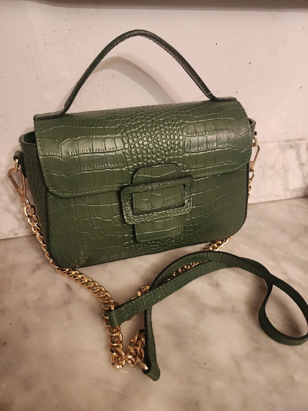 vera peele structured croc